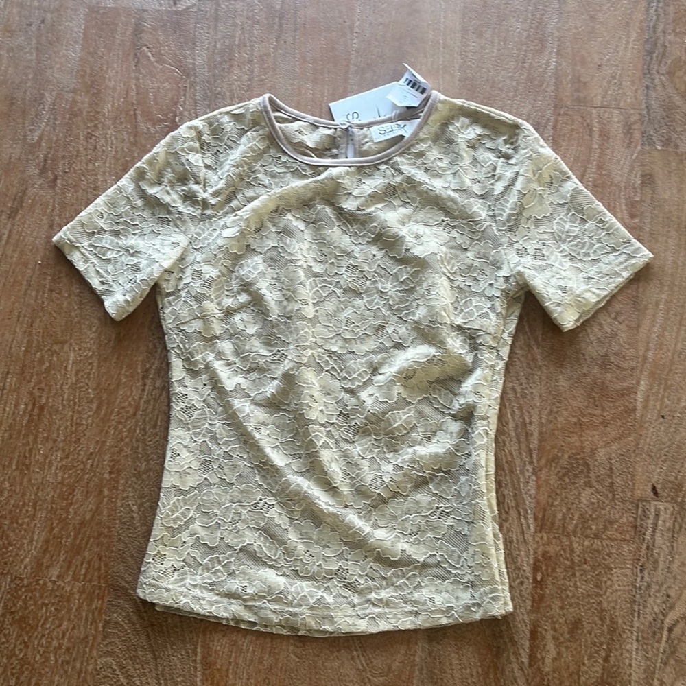 new with tags lace top